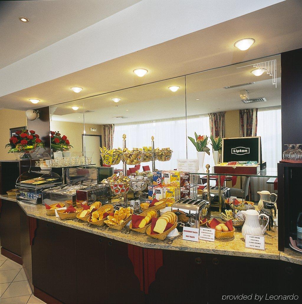 Mercure Saint Raphael Centre Plage Restoran fotoğraf